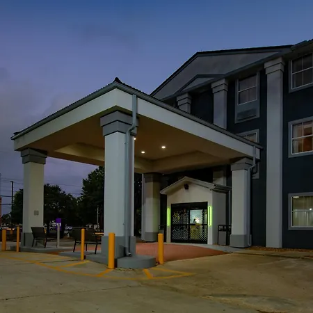 Clarion Pointe