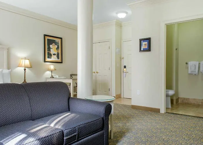 Hotel Spark By Hilton South 3*