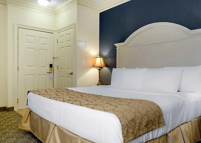 Spark By Hilton South Hotel 3*