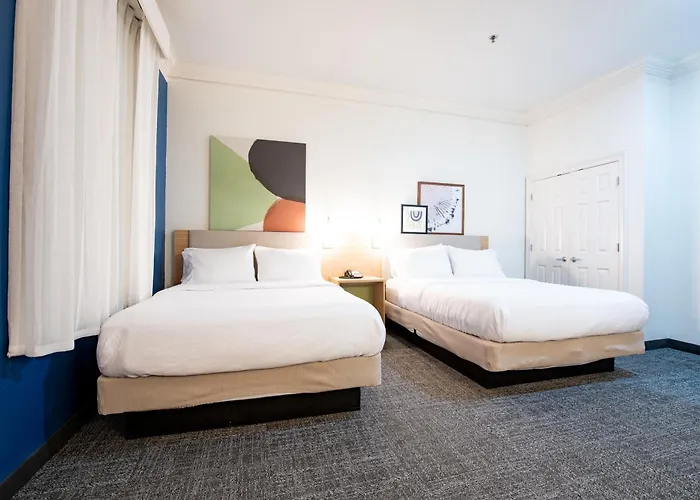 Spark By Hilton South Hotel 3*