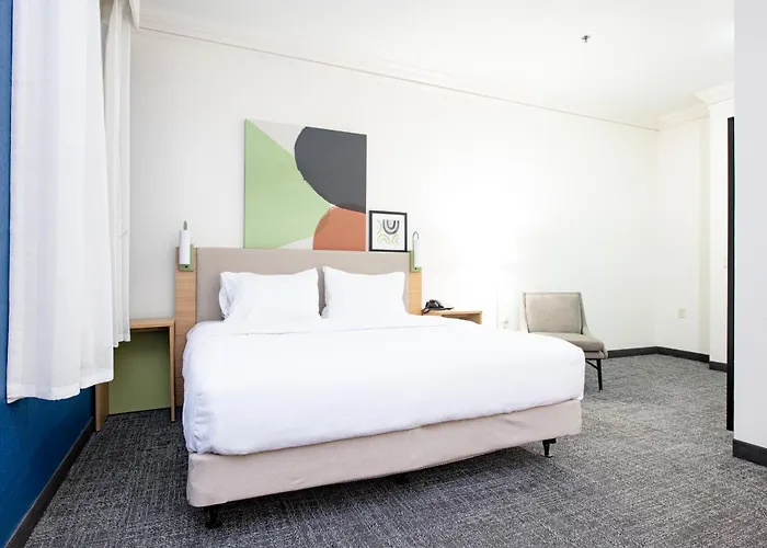 Spark By Hilton South Hotel