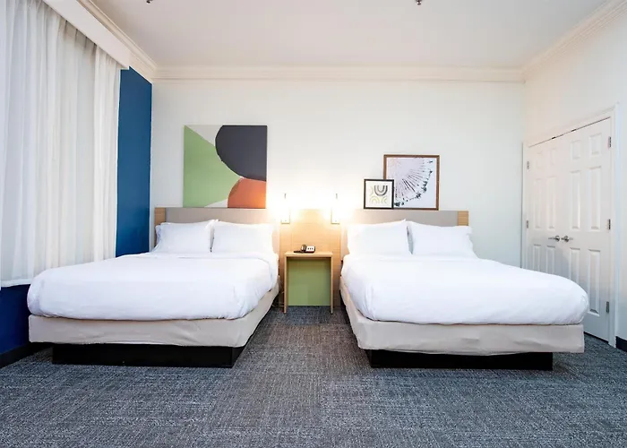 Spark By Hilton South Hotel 3*