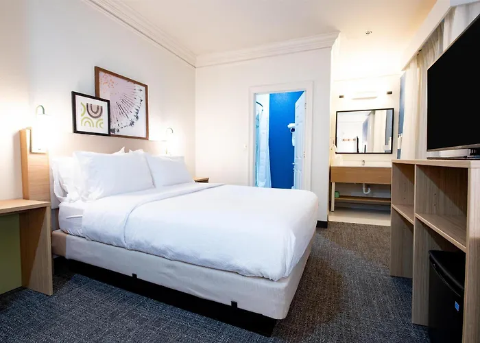 Spark By Hilton South Hotel